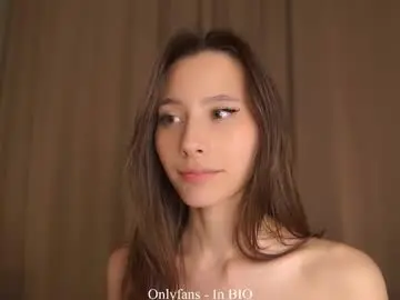 Chaturbate Live Sex Cam of falinecrosthwaite