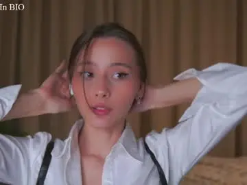 Chaturbate Free Porn Cam of falinecrosthwaite