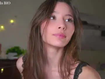 Chaturbate Nude Webcam of falinecrosthwaite