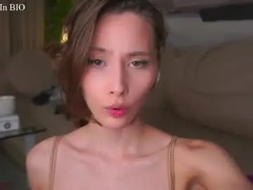 Chaturbate Live Sex Cam of falinecrosthwaite