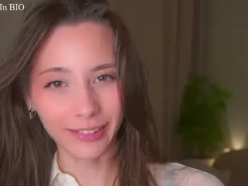Chaturbate Adult Video Chat of falinecrosthwaite
