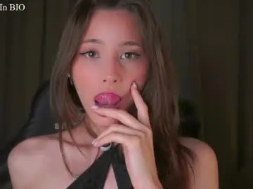 Chaturbate Adult Webcam of falinecrosthwaite