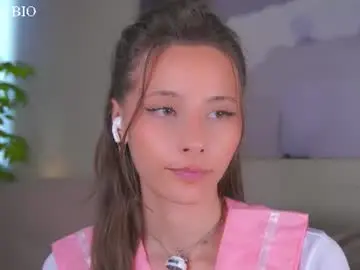 Chaturbate Sex Cam of falinecrosthwaite