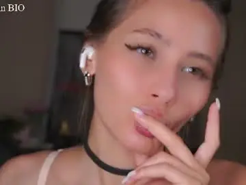 Chaturbate Live Porn of falinecrosthwaite