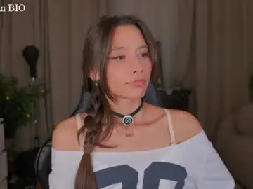 Chaturbate Adult Video Chat of falinecrosthwaite