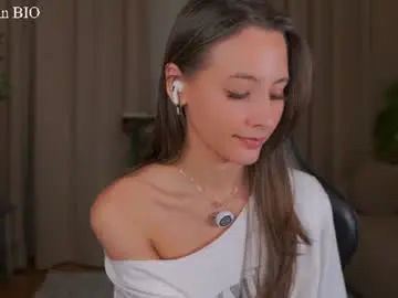 Chaturbate Watch Live Sex Cams of falinecrosthwaite