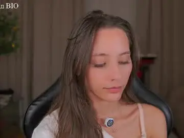 Chaturbate Live Porn of falinecrosthwaite