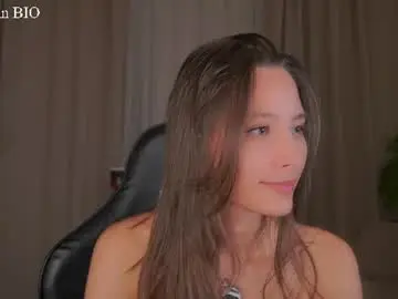 Chaturbate Adult Video Chat of falinecrosthwaite