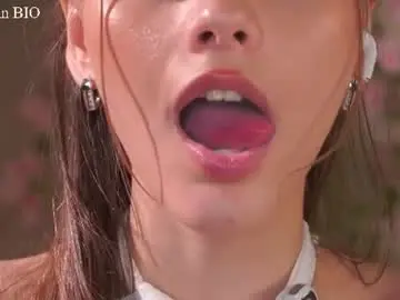 Chaturbate Adult Webcams of falinecrosthwaite