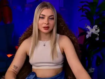 Chaturbate Best live sex cam show of hyileyclark