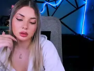 Chaturbate Sex Chat of hyileyclark