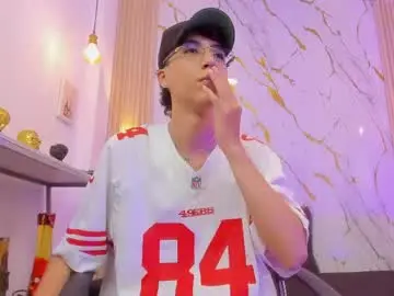 Chaturbate Live Porn of nikolay_gregori