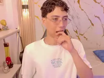 Chaturbate Free Porn Cam of nikolay_gregori