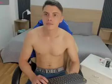 Chaturbate Nude Webcam of snakeguy08