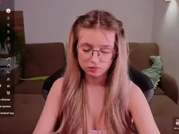 Chaturbate Nude Webcam of aviaveavii