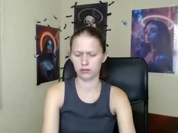 Chaturbate Live Sex Cam of crystalgirl__