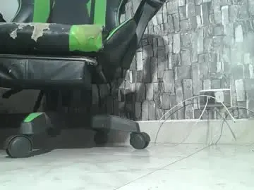 Chaturbate Nude Webcam of srfindomfeet_