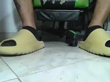 Chaturbate Private Sex Chat of srfindomfeet_