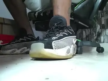 Chaturbate Sex Cam of srfindomfeet_