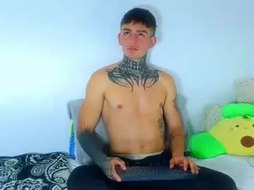 Chaturbate Live Porn of estebanchar_