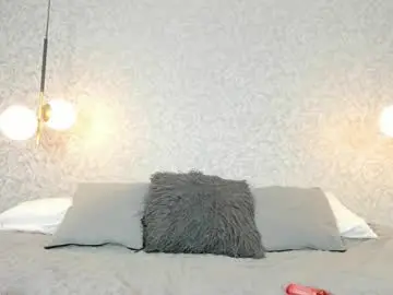 Chaturbate Live Sex Cam of leigh_angels