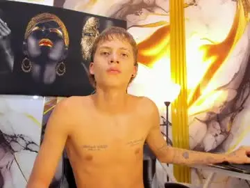 Chaturbate Live Sex Cam of mono_blonde