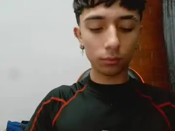 Chaturbate Live Sex Cam of aaronevilxx