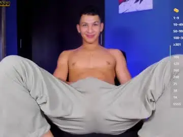 Chaturbate Watch Live Sex Cams of liuscast_22
