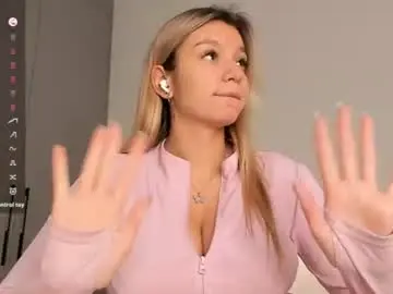Chaturbate Free Porn Cam of margarethowell