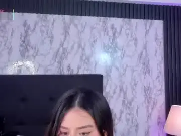 Chaturbate Live Sex Cam of miamontoya