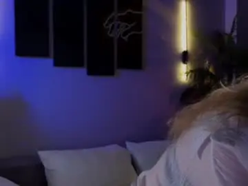 Chaturbate Sex Cam of emily_shepard