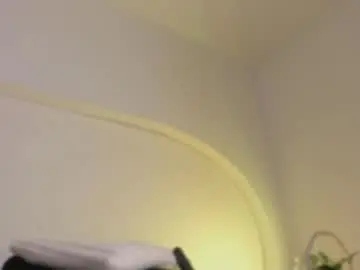 Chaturbate Live Sex Cam of katiepeach_