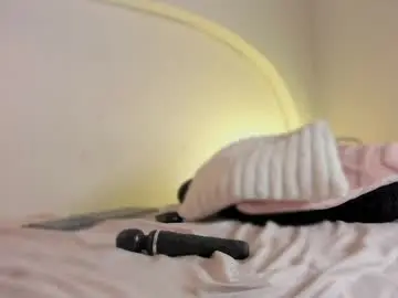 Chaturbate Free Porn Cam of katiepeach_