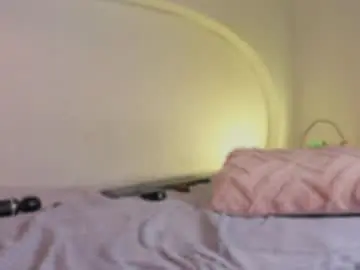 Chaturbate Watch Live Sex Cams of katiepeach_