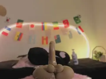 Chaturbate Live Porn of katiepeach_