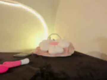 Chaturbate Nude Webcam of katiepeach_