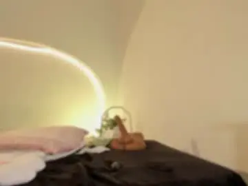 Chaturbate Sex Chat of katiepeach_