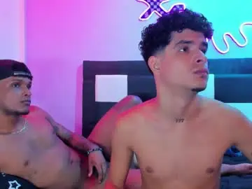 Chaturbate Live Sex Cam of lucky_boys_x