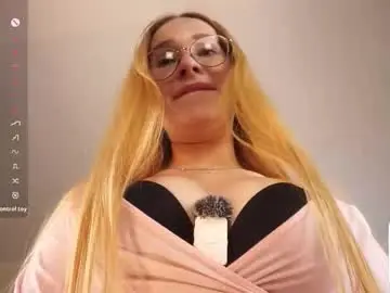 Chaturbate Watch Live Sex Cams of maybellebyone