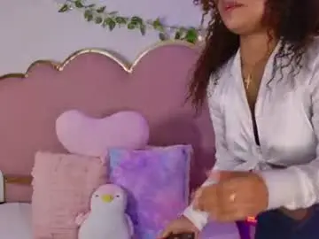 Chaturbate Live Sex Cam of nahiarareina