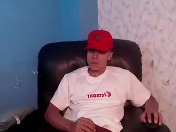 Chaturbate Nude Webcam of enzo_valentinou