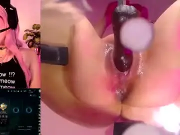 Chaturbate Live Sex Cam of vivicute_
