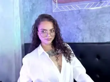 Chaturbate Adult Webcams of caroline_clark420
