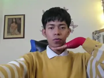 Chaturbate Sex Cam of cute_horny_friends