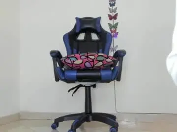Chaturbate Free Porn Cam of cute_horny_friends