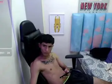 Chaturbate Free Porn Cam of aaa_white