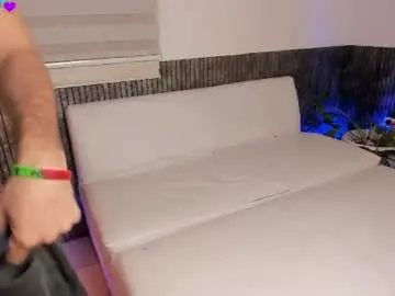 Chaturbate Watch Live Sex Cams of couple_luxury07