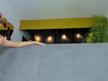 Chaturbate Adult Video Chat of golden_girl_house