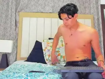 Chaturbate Adult Webcam of maicol_ruiz972049