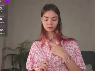 Chaturbate Live Sex Cam of minnietammy